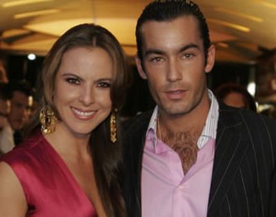 Acasă - Eric del Castillo e fericit ca fiica sa, Kate del Castillo, s-a