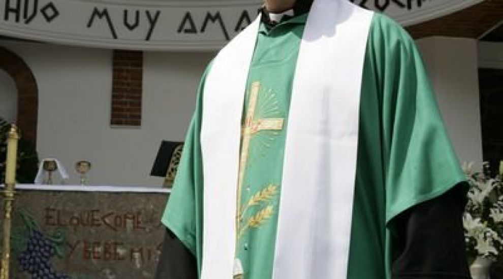 Arturo Peniche si copiii lui, in noua versiune a telenovelei „Strengarita” Arturo Peniche si copiii lui, in noua versiune a telenovelei „Strengarita”