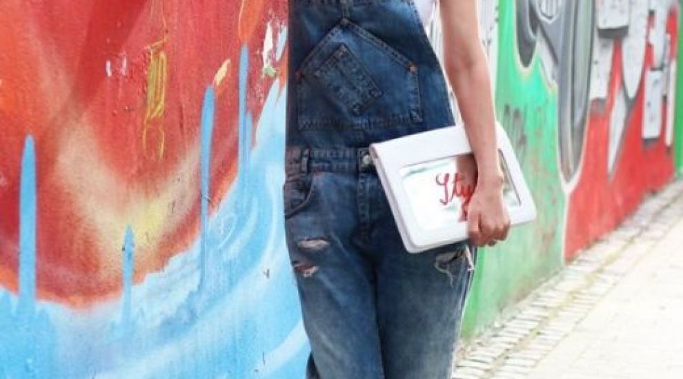 Dana Rogoz, abdomen perfect plat dupa nastere. Cum arata blonda intr-un top minuscul, cu talia la vedere: FOTO