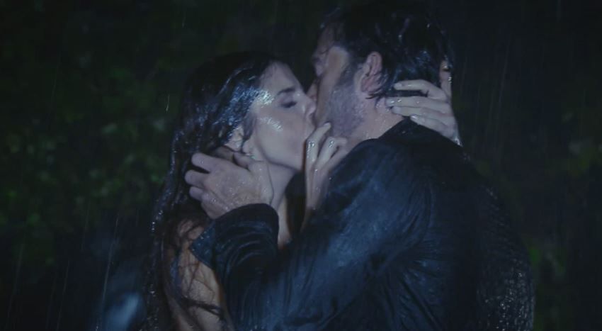 Secrete din Umbra trecutului, doua episoade speciale, joi si vineri, Acasa