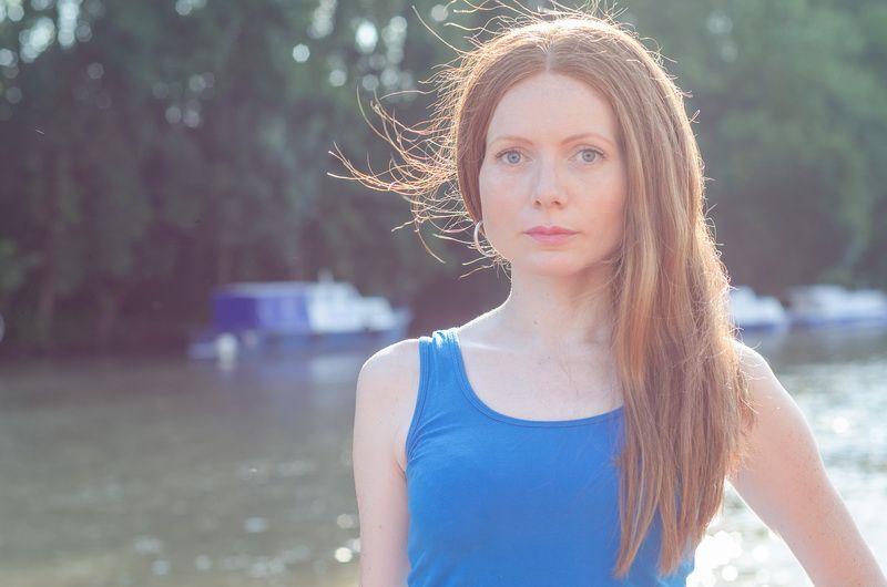 Scapa de parul electrizat! Trei pasi simpli pentru un aspect neted si aparitii impecabile Scapa de parul electrizat! Trei pasi simpli pentru un aspect neted si aparitii impecabile