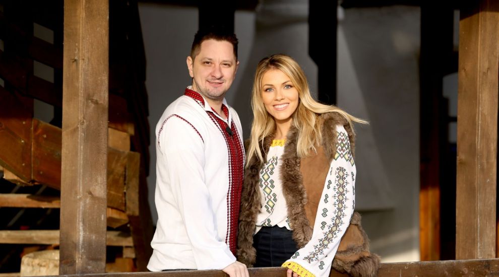 Sambata, de la ora 19:30, pe PRO 2 imagini nemaivazute din ferma vor fi aratate publicului in exclusivitate la Ferma dupa perdea!