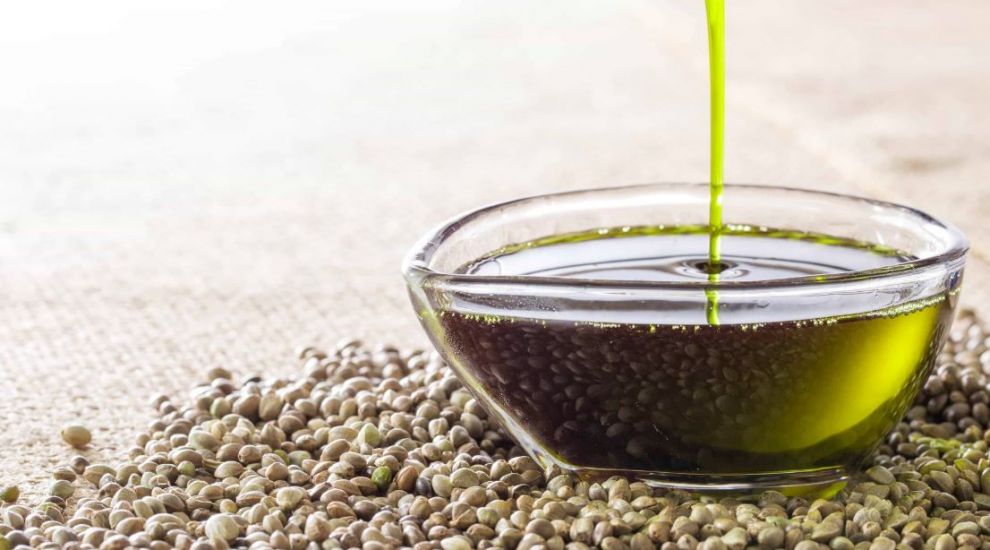 (P) Știai că efectele uleiului CBD sunt influențate de metoda de administrare? Iată constatările unui medic cu renume!