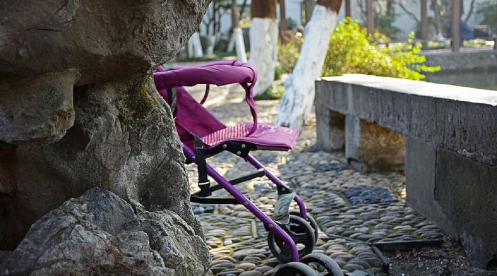 (P) Cum să selectezi cel mai bun cărucior bebe pentru călătorie