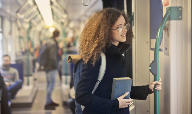 (P) 5 detalii la care să fii atentă pentru o ținută impecabilă