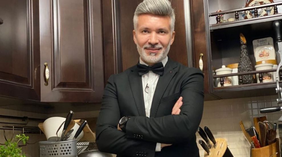Cine e Bebeto Yildirim, primul concurent la Mâncare pe care , și ce va găti