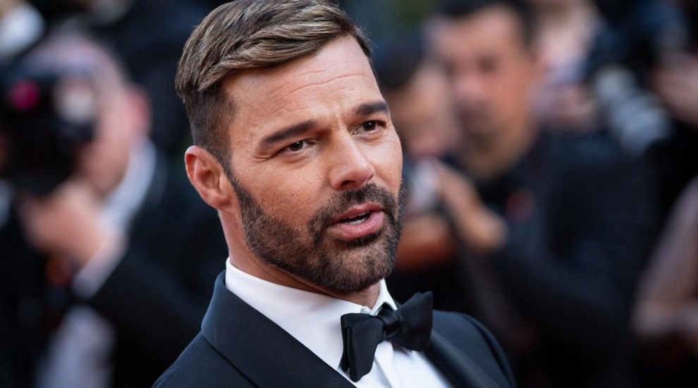 Și Ricky Martin a făcut furori la Cannes! Cât de bine arată artistul la 50 de ani!