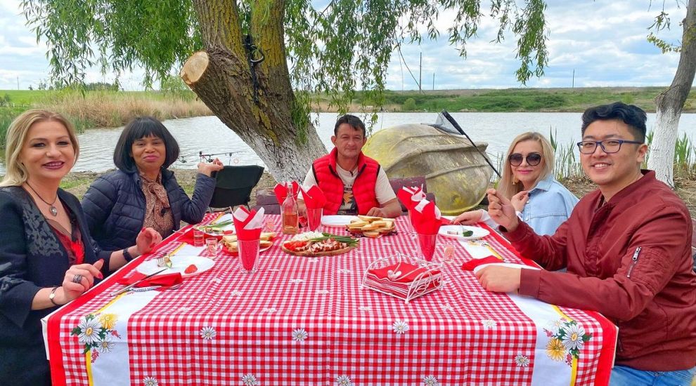 Un concurent Mâncare pe care despre adversarul său: Să ies pe stradă așa cum a ieșit Răzvan...