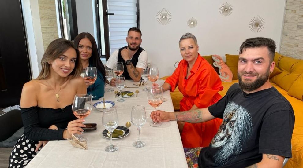 O concurentă Mâncare pe care va refuza să deguste preparatele gazdei: Dacă mâncam, mă alegeam cu indigestie!