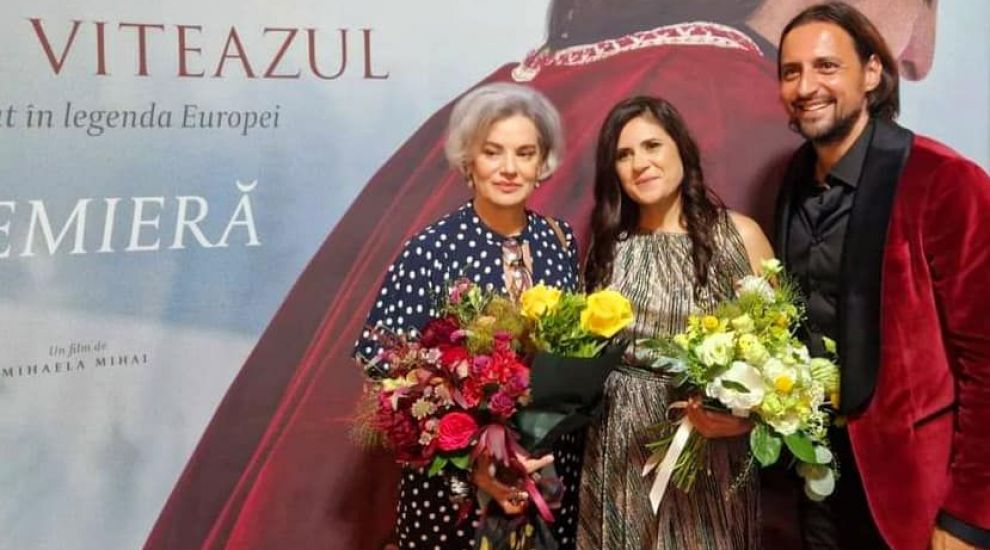 Denis Ștefan, Medalion din Inimă de țigan , joacă alături de Maia Morgenstern în Mihai Viteazul Denis Ștefan, Medalion din Inimă de țigan , joacă alături de Maia Morgenstern în Mihai Viteazul