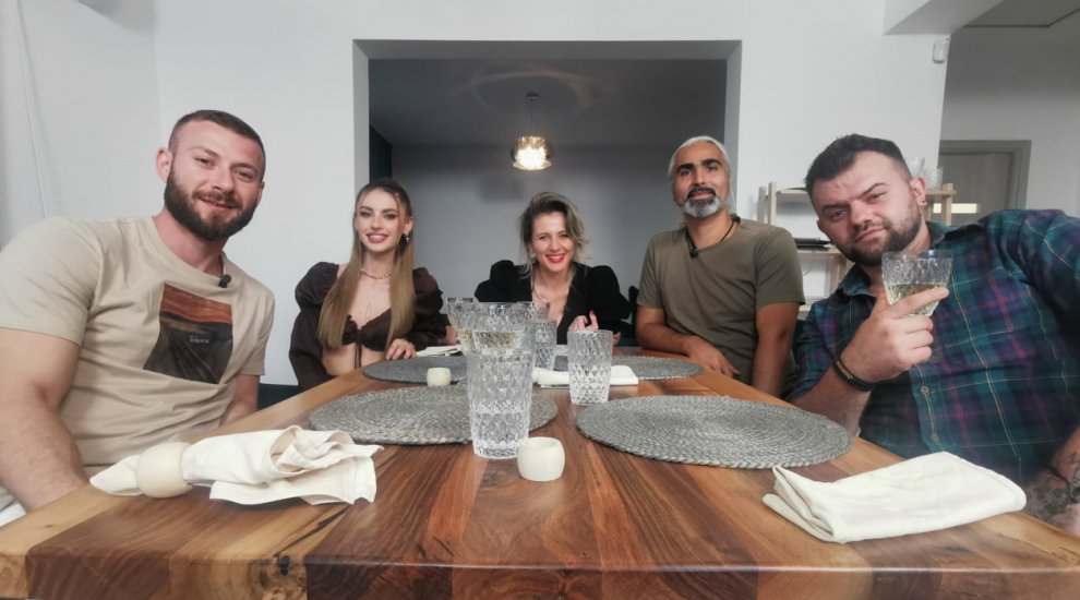 Câștigătorul Mâncare pe care, vânat de una dintre concurente: Ai iubită?