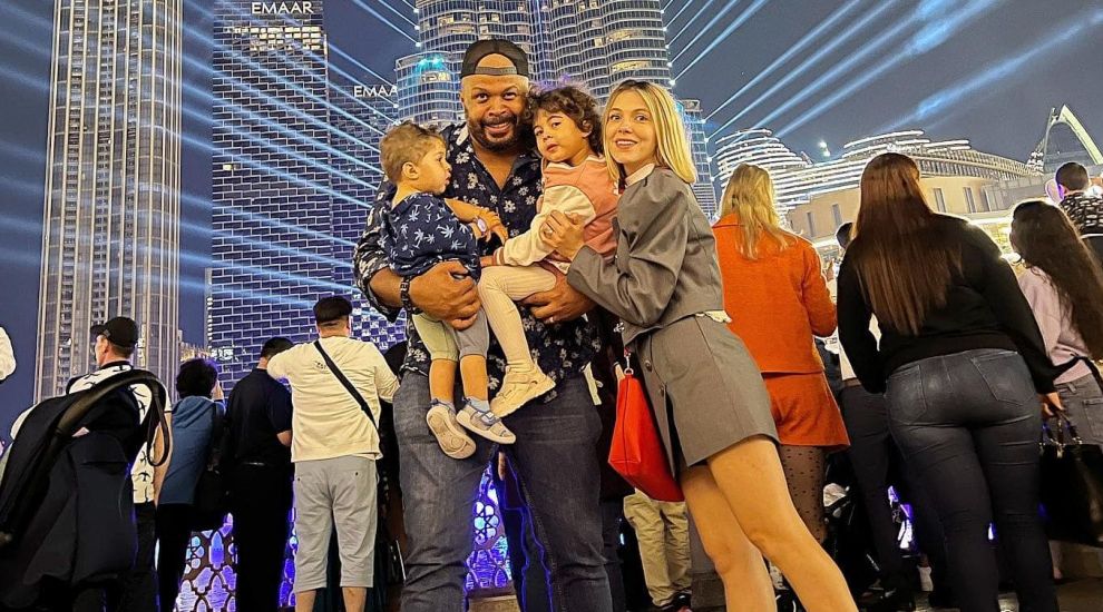 Cabral și Andreea Ibacka în vacanță cu copiii în Emiratele Arabe Unite