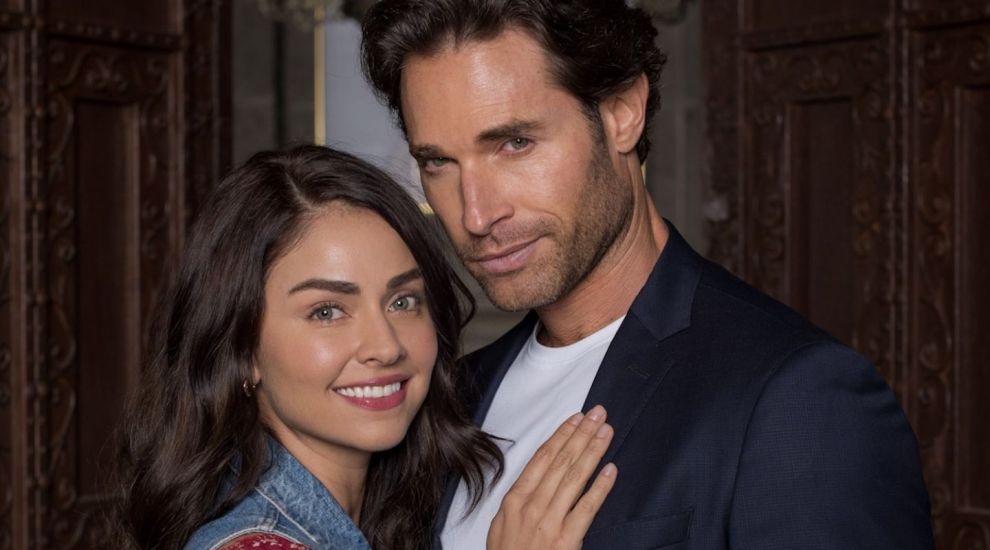 Sebastian Rulli şi Claudia Martin ne arată că Şi bogaţii plâng uneori Sebastian Rulli şi Claudia Martin ne arată că Şi bogaţii plâng uneori