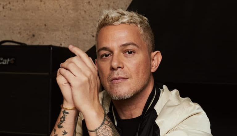 Alejandro Sanz și-a îngrijorat fanii cu un mesaj pe Twitter: Nu mă simt bine
