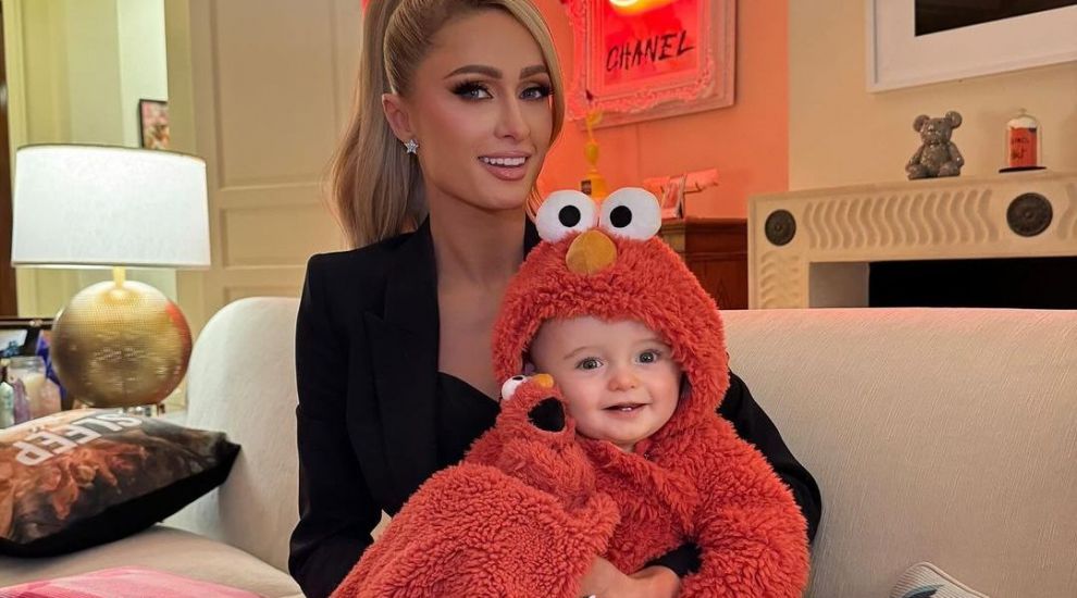 Paris Hilton a devenit a doua oară mamă, dar nu pe cale naturală