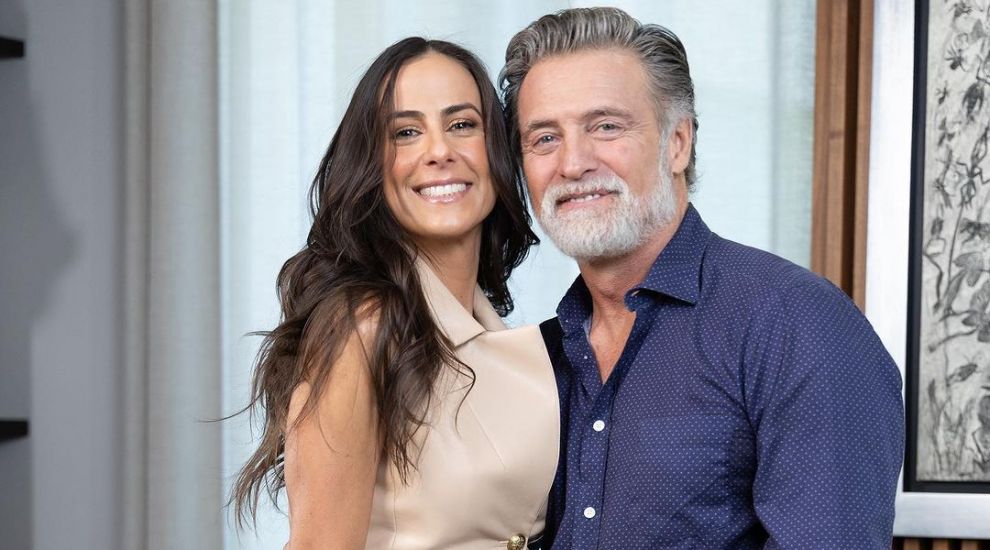 Iubita lui Juan Soler tocmai a fost operată pe creier