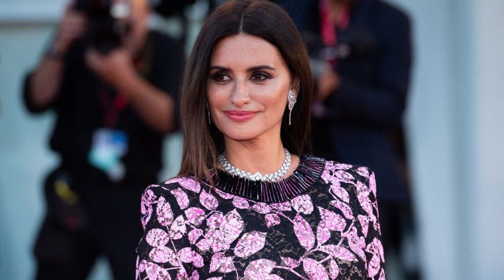 Un bebeluș orb a impresionat-o. Penélope Cruz a încercat să adopte un copil în India