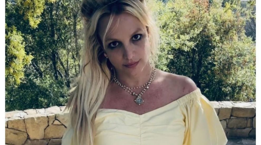 Britney Spears îi va plăti tatălui ei 2 milioane de dolari Britney Spears îi va plăti tatălui ei 2 milioane de dolari