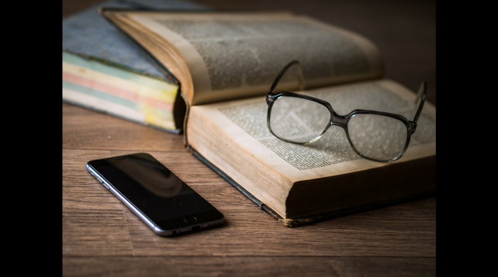 (P) Ce putem viziona și face pe un smartphone seara înainte de culcare?