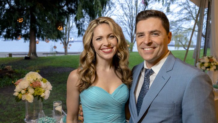 Pascale Hutton este Mireasa perfectă