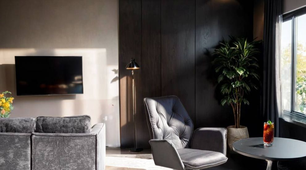 (P) Cum să alegi scaunele de dining care se potrivesc cu canapeaua