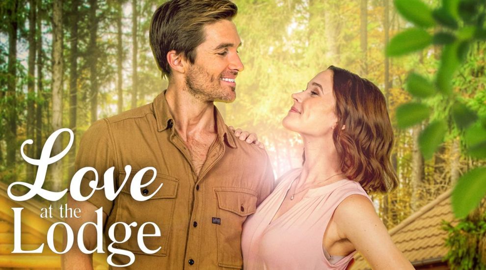 O dragoste sub cerul înstelat de la cabană O dragoste sub cerul înstelat de la cabană