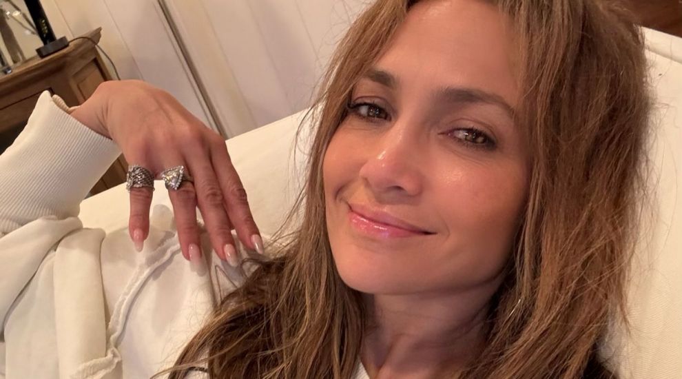 Gemenii lui Jennifer Lopez au împlinit 17 ani