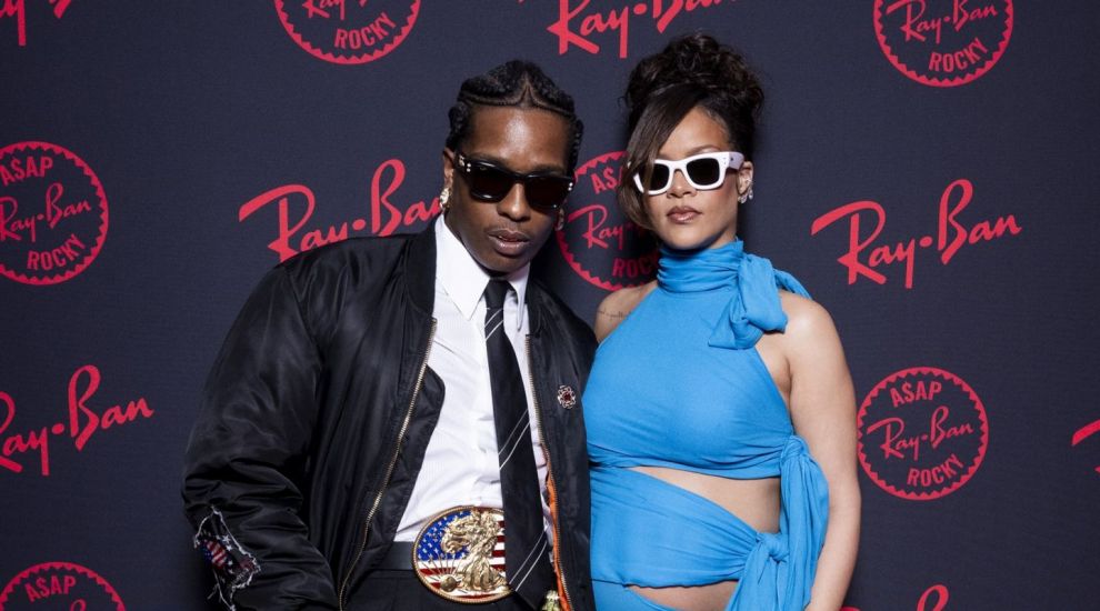 După MET Gala, Rihanna își arată burtica de gravidă la Cannes