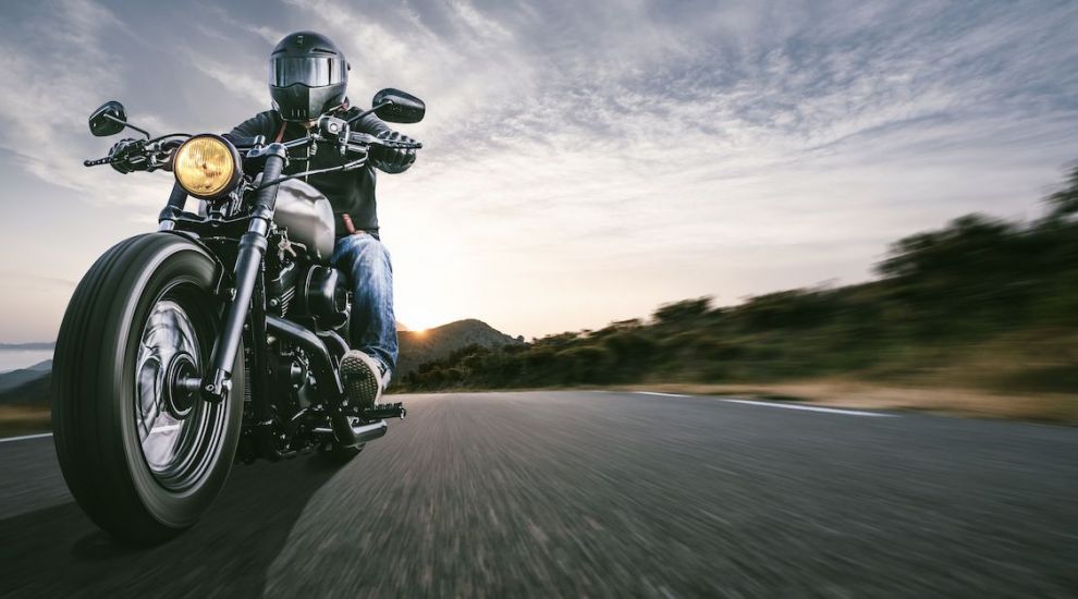 (P) Motocicletele BMW vs Harley-Davidson: diferențe majore pe care trebuie să le știi (P) Motocicletele BMW vs Harley-Davidson: diferențe majore pe care trebuie să le știi