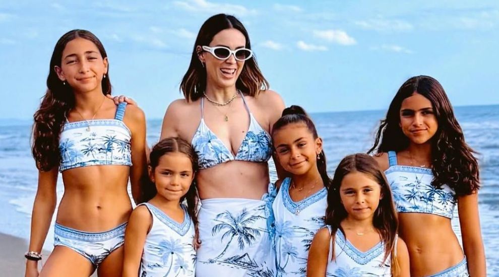 Cele cinci fiice ale lui Jacky Bracamontes au moștenit farmecul și stilul ei