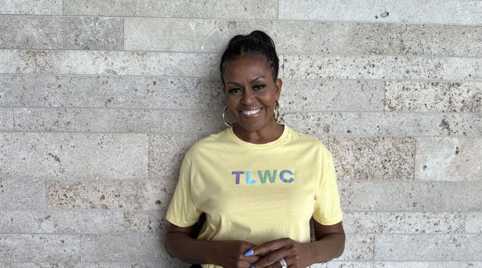 Michelle Obama a sărit să ajute un sportiv căzut secerat pe terenul de tenis