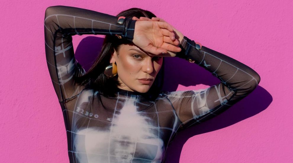 Diagnosticată cu cancer la sân, Jessie J e nevoită să-și anuleze din nou concertele