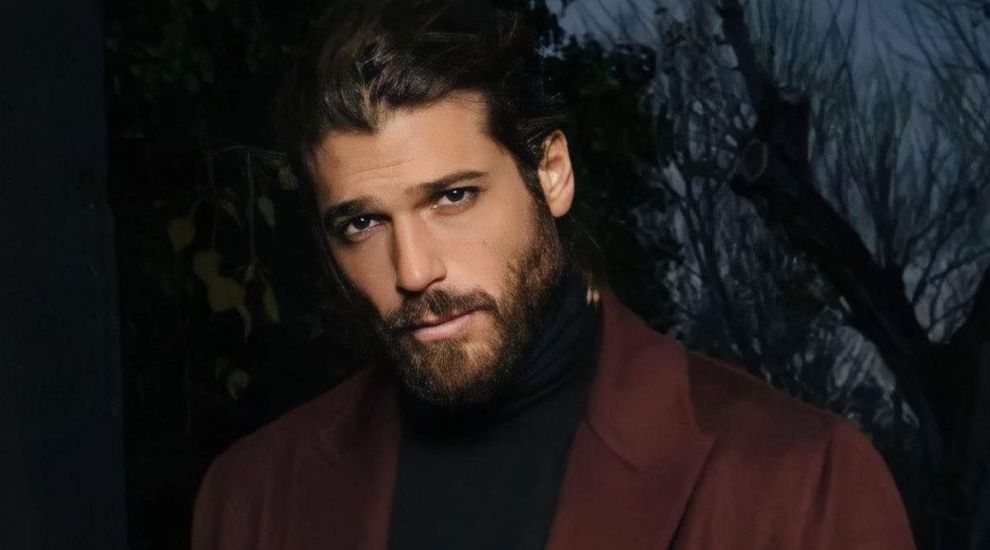 Can Yaman dezvăluie cum a învățat spaniola fluent într-un timp record