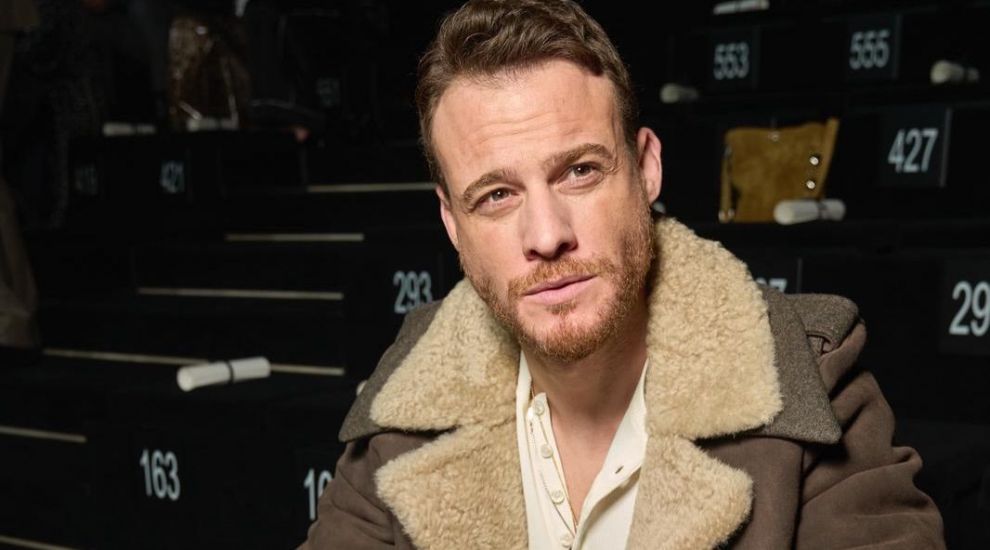 Kerem B&uuml;rsin, apariție spectaculoasă la Săptăm&acirc;na Modei de la Milano