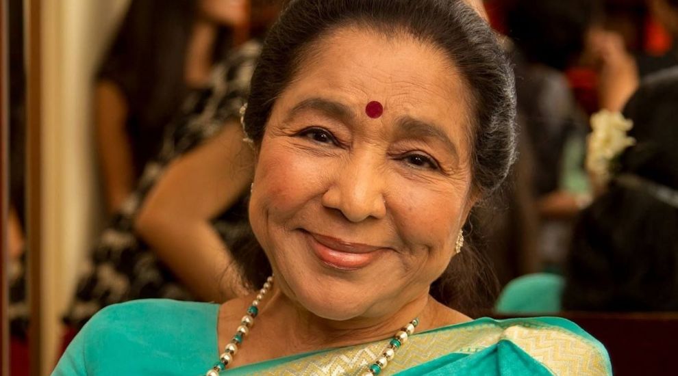 Legenda Bollywoodului Asha Bhosle a murit la 92 de ani