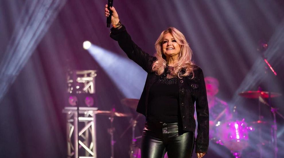 Legendara c&acirc;ntăreață Bonnie Tyler e spitalizată &icirc;n stare foarte gravă