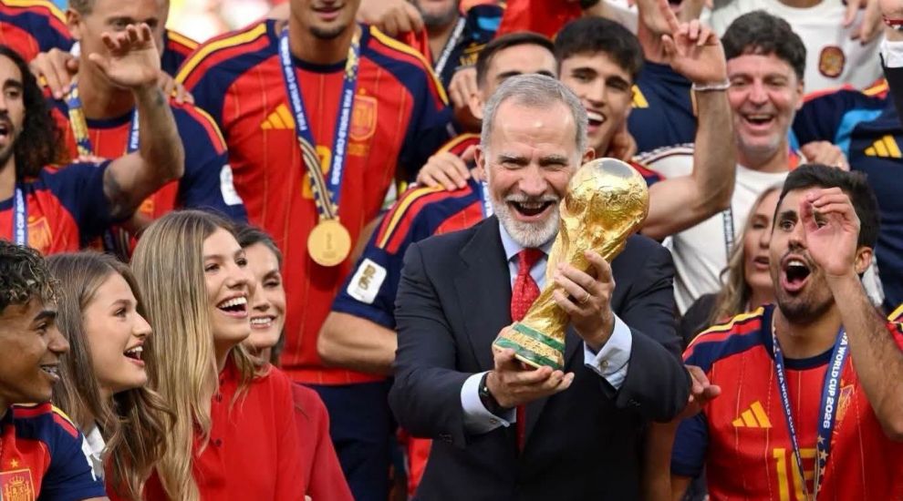 Suporteri regali! Regele Felipe și Regina Letizia le-au făcut galerie spaniolilor la finala Mondialului de Fotbal