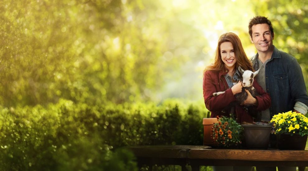 Lacey Chabert și Brennan Elliott &icirc;și continuă povestea &icirc;n Din toată inima: furtună pentru doi