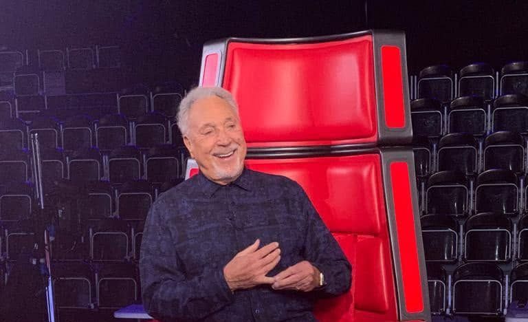 Scandal la Vocea Marii Britanii . Sir Tom Jones a fost dat afară din scaunul de jurat