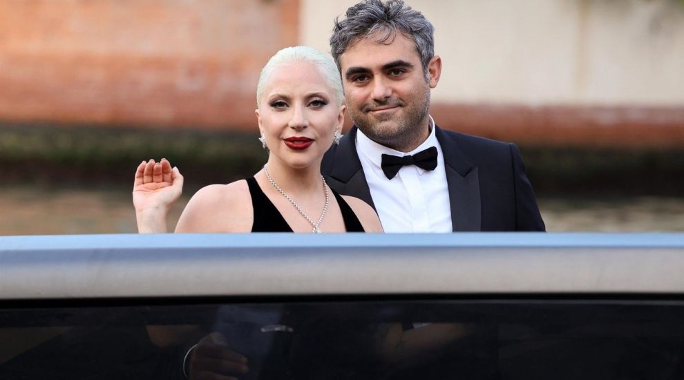 Lady Gaga a devenit mamă cu ajutorul unei mame surogat