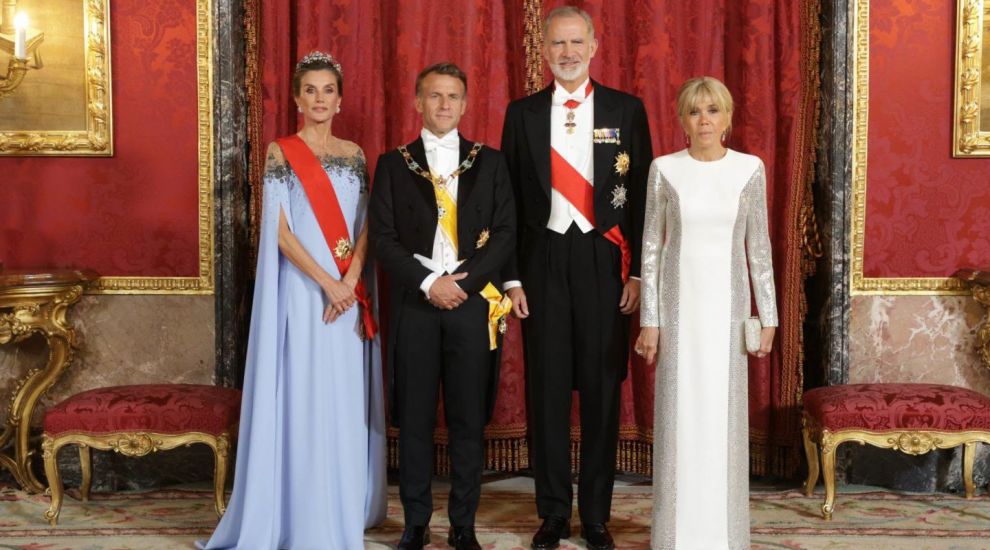 Bal regal la Madrid, &icirc;n cinstea soților Macron. Regele Felipe și Regina Letizia i-au primit cu un meniu cu stele Michelin