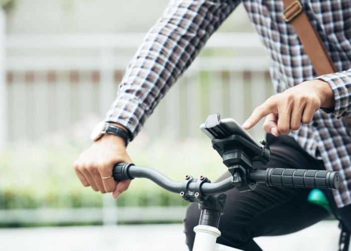 Pedalează inteligent: cele mai cool gadgeturi pentru bicicletă