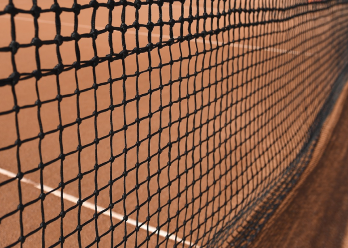 (P) Cum se alege corect o plasă pentru terenul de tenis?