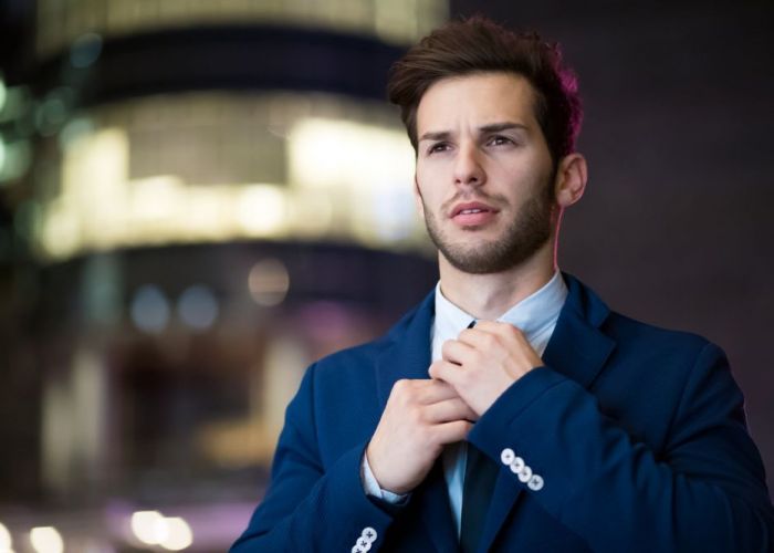Rutina de îngrijire masculină zilnică. Cum să arăţi şic fără să cheltui o avere