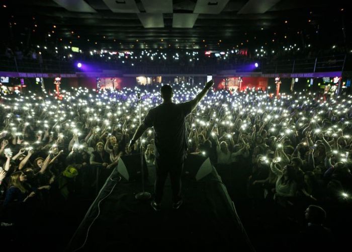 Când se vor putea organiza concerte și evenimente de amploare? Ce previziuni fac specialiștii