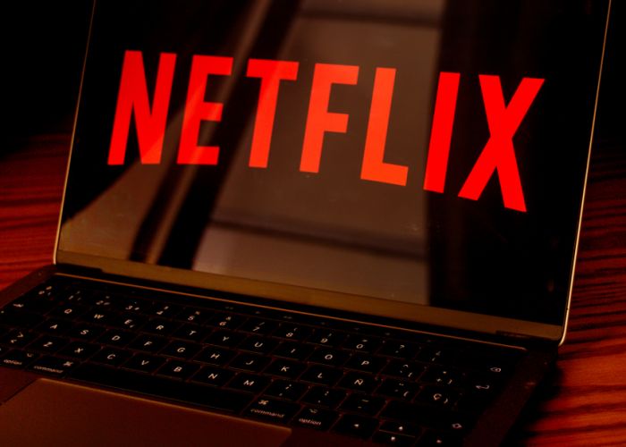 Foarte puțini oameni știu acest lucru! Sunt peste 50 coduri secrete pentru a găsi cele mai bune show-uri pe Netflix