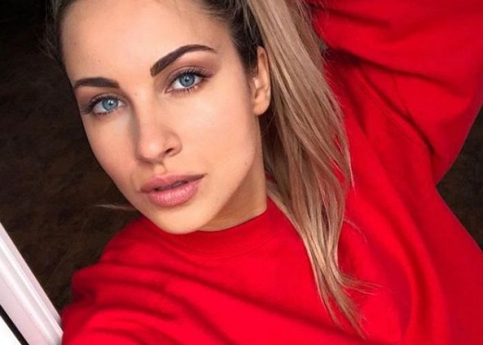 Otilia și Otniela, cel mai sexy clip video! Au fost filmate în costum de baie