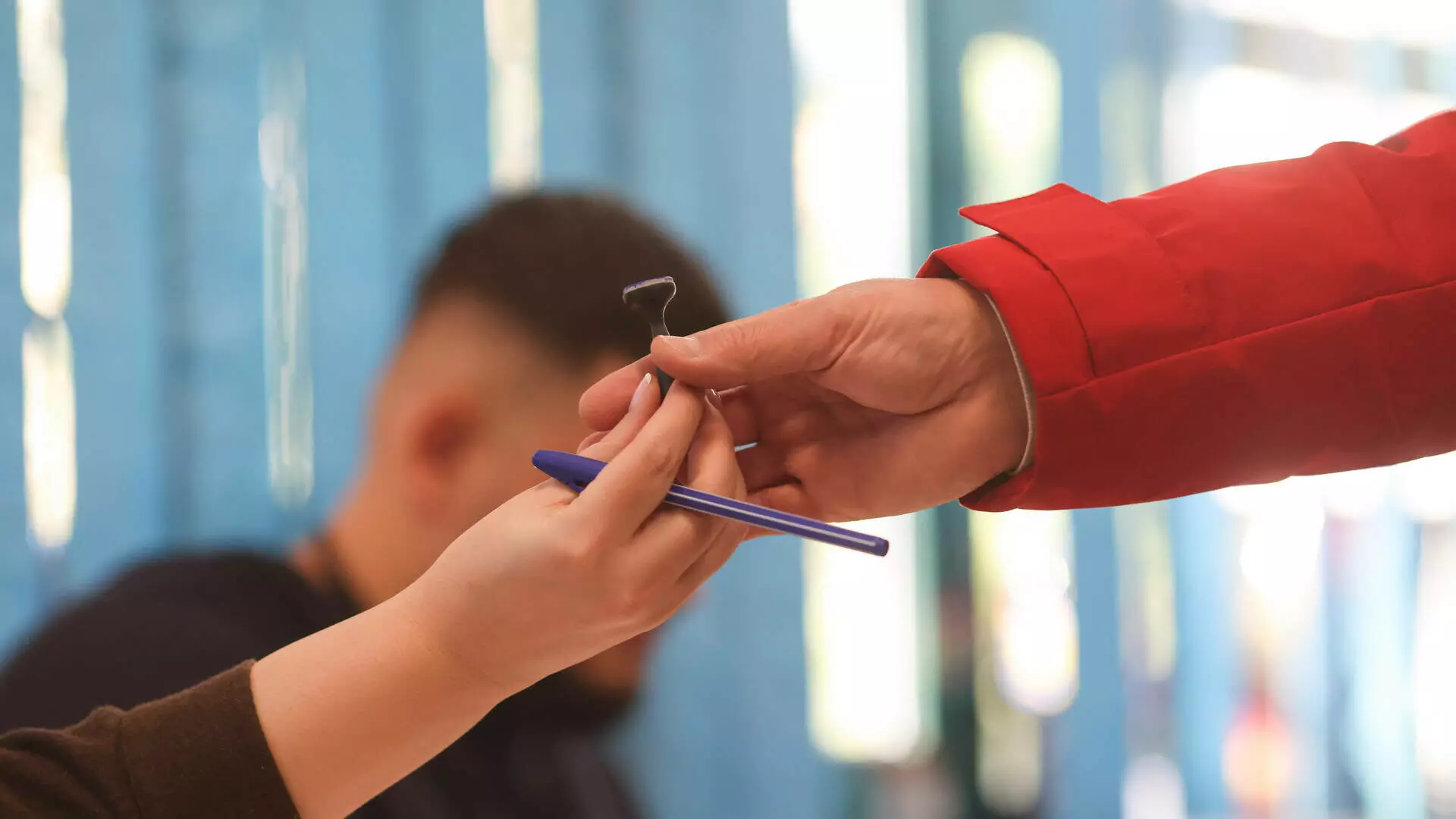 Secția la care s-a votat cel mai mult &icirc;n diaspora p&acirc;nă la ora 12:00. E o surpriză pentru toată lumea care urmărește alegerile