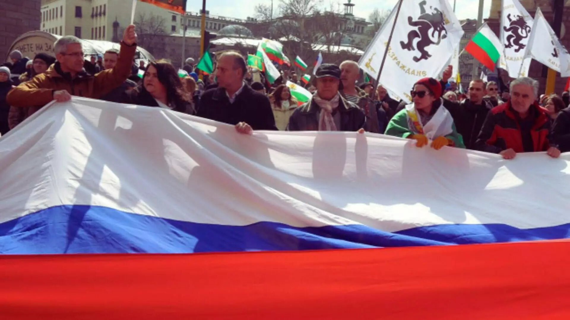 Operațiune periculoasă la doi pași de Rom&acirc;nia. &rdquo;Eliberatorii&rdquo; ruși vin &rdquo;să ajute poporul bulgar să-și păstreze suveranitatea&rdquo;
