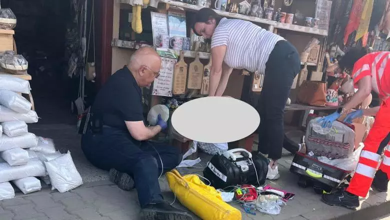 Raed Arafat a resuscitat o femeie aflată &icirc;n stop cardio-respirator, la Praid. A fost ajutat de un medic aflat &icirc;n timpul liber